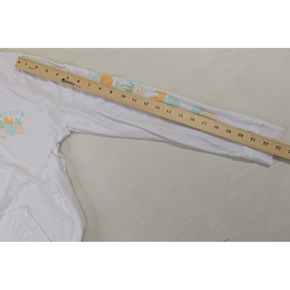Salt Life Pineapple Hoodie Womens M White Lightweight Casual Beach Vacation - Picture 9 of 9